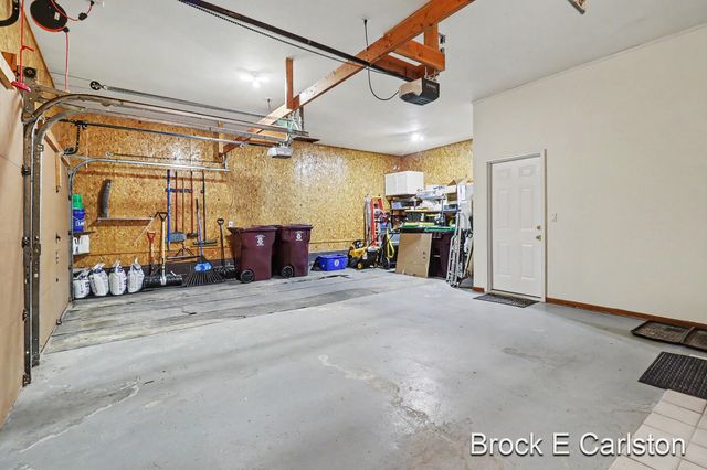 2756 Marquette Avenue, Muskegon, MI 49442