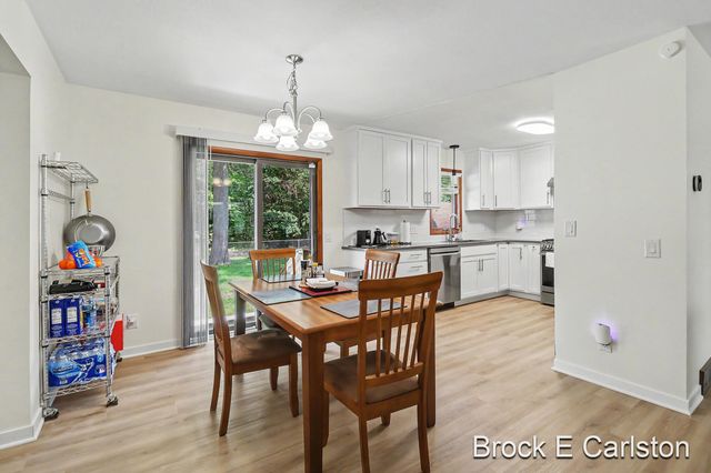2756 Marquette Avenue, Muskegon, MI 49442