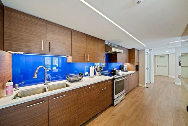 151 Tremont Street 22B, Boston, MA 02111