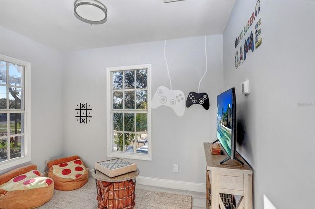 1960 MCKINLEY STREET, Clearwater, FL 33765