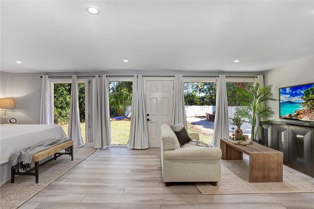 1960 MCKINLEY STREET, Clearwater, FL 33765