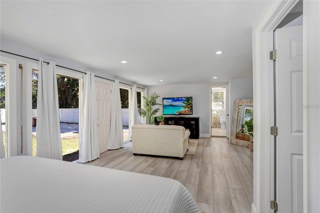 1960 MCKINLEY STREET, Clearwater, FL 33765