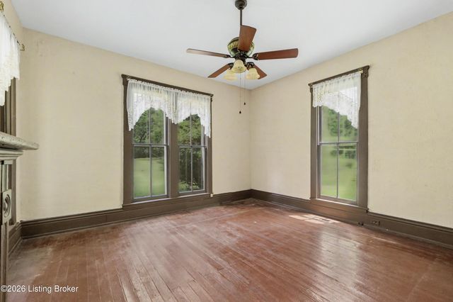 6804 Clore Ln, Crestwood, KY 40014