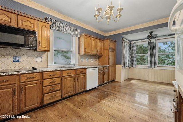 6804 Clore Ln, Crestwood, KY 40014