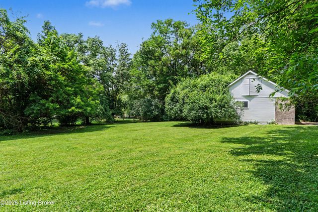 6804 Clore Ln, Crestwood, KY 40014