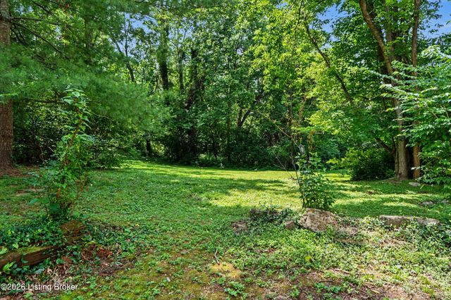 6804 Clore Ln, Crestwood, KY 40014
