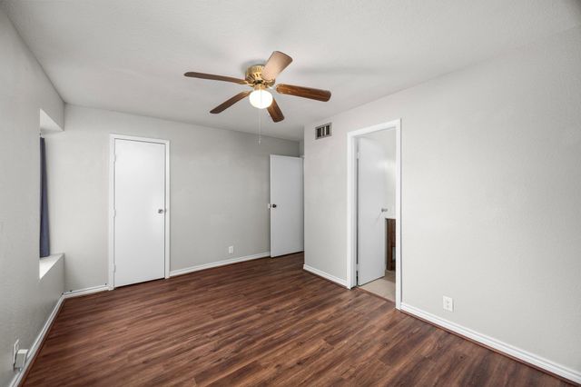 11002 Hammerly Boulevard 214, Houston, TX 77043