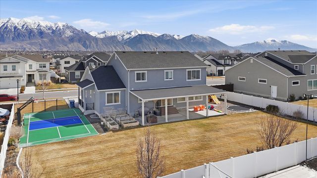 271 N 110 W, Vineyard, UT 84059