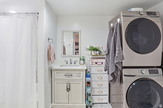 271 N 110 W, Vineyard, UT 84059