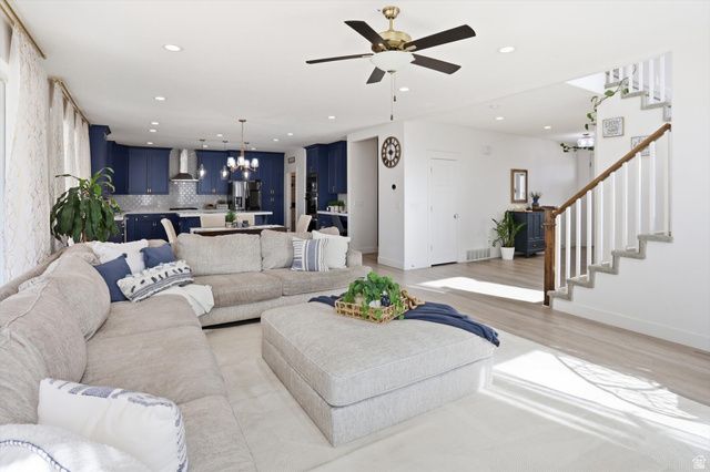 271 N 110 W, Vineyard, UT 84059