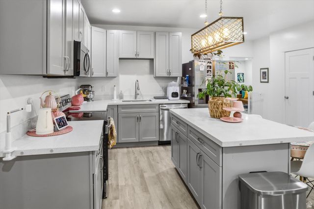 271 N 110 W, Vineyard, UT 84059