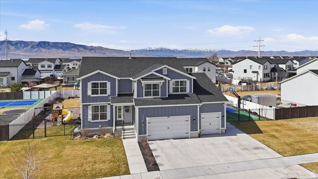 271 N 110 W, Vineyard, UT 84059