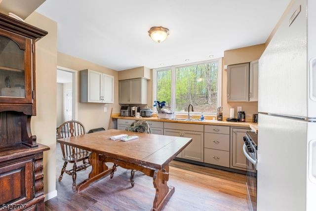 103 Prospect Point Rd, Jefferson Twp., NJ 07849
