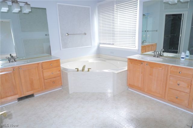 20341 Colleen Court, Strongsville, OH 44149