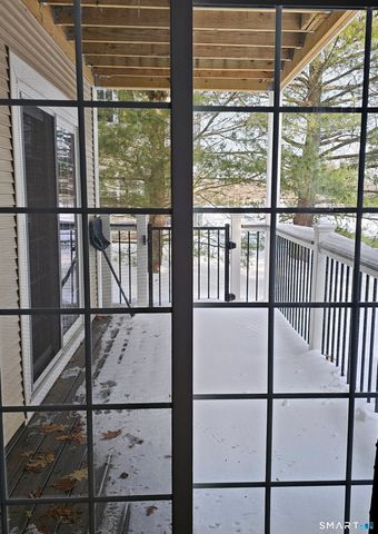 107 Country Club Court 107, Rocky Hill, CT 06067