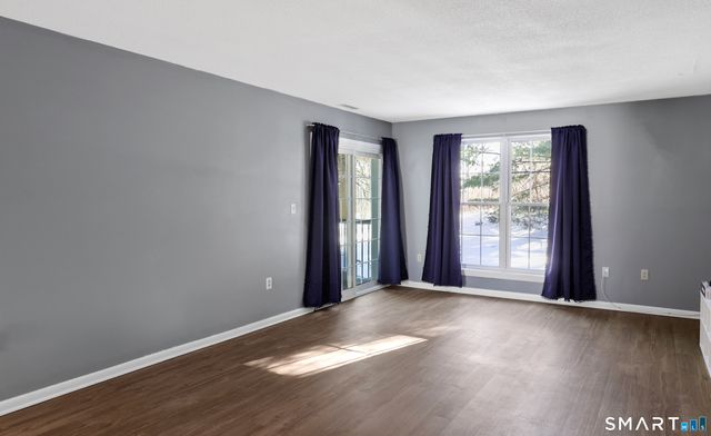 107 Country Club Court 107, Rocky Hill, CT 06067