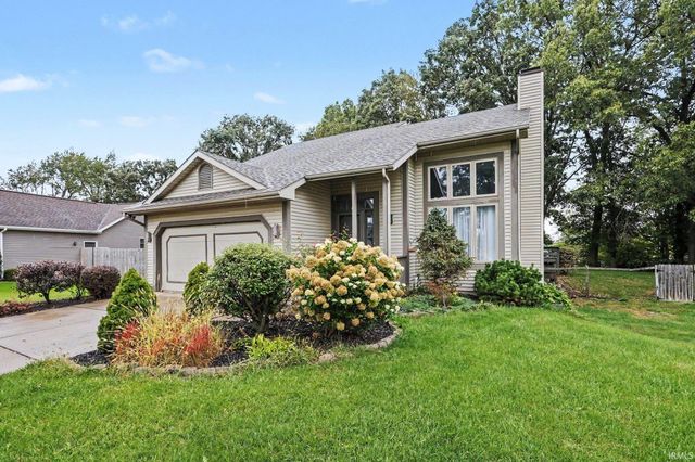 52742 Red Fox Trail, South Bend, IN 46628