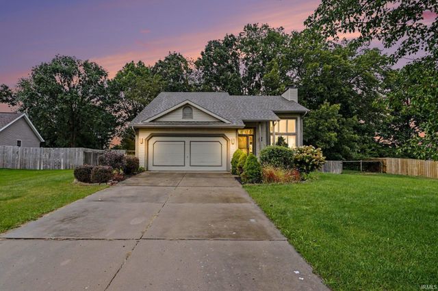52742 Red Fox Trail, South Bend, IN 46628