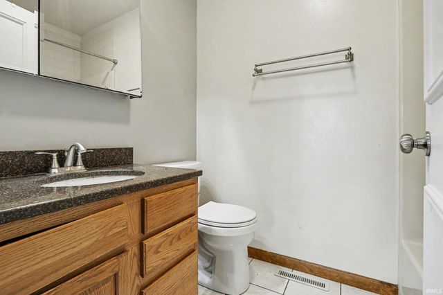 52742 Red Fox Trail, South Bend, IN 46628