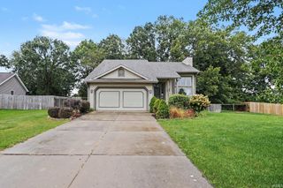 52742 Red Fox Trail, South Bend, IN 46628