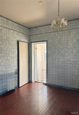 1924 Allen, St Louis, MO 63104