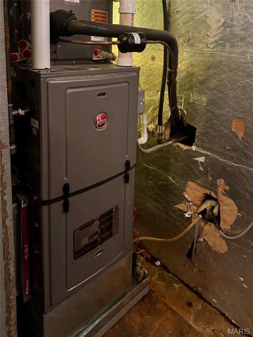 1924 Allen, St Louis, MO 63104