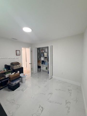 2220 SW 125th Ct, Miami, FL 33175