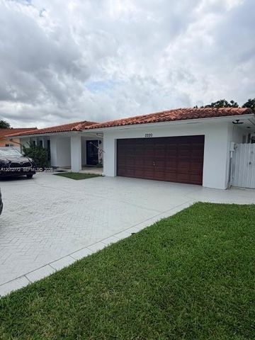 2220 SW 125th Ct, Miami, FL 33175