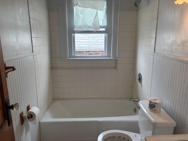 12414 23rd Avenue, College Point, NY 11356