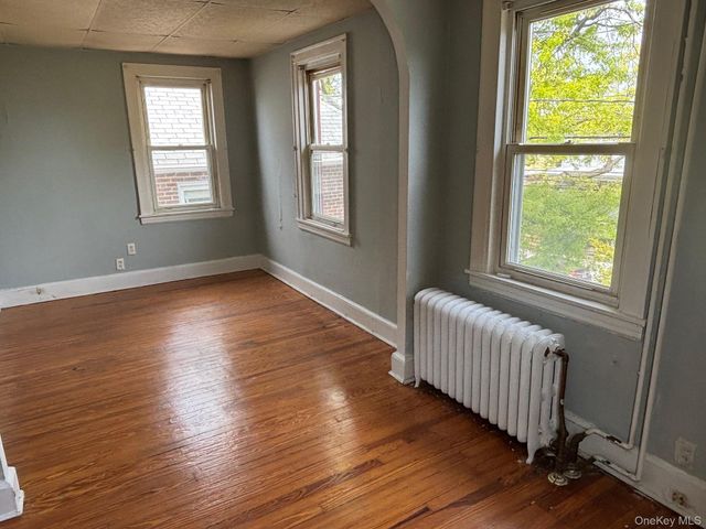 12414 23rd Avenue, College Point, NY 11356