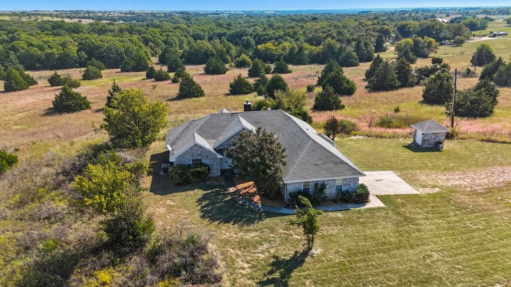 2296 Old Decatur Road, Decatur, TX 76234