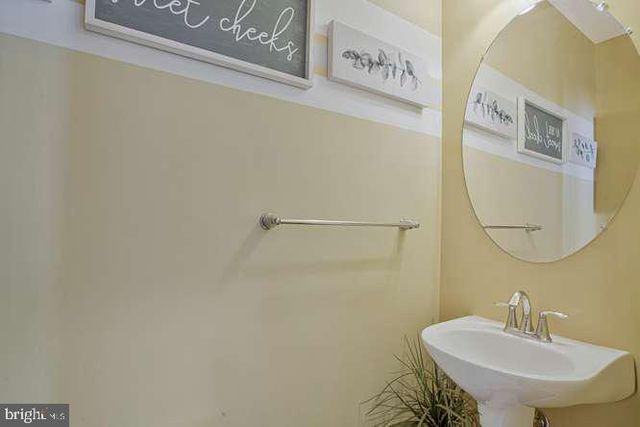 7305 MOCKINGBIRD CIR, Glen Burnie, MD 21060