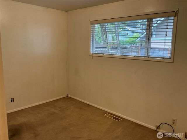 8007 215th Street SW, Edmonds, WA 98026