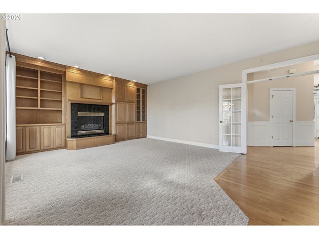 13979 Nw GREENWOOD Dr, Portland, OR 97229