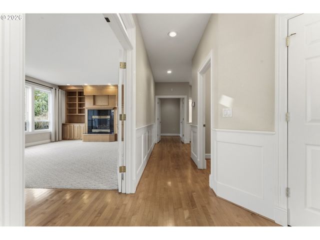 13979 Nw GREENWOOD Dr, Portland, OR 97229