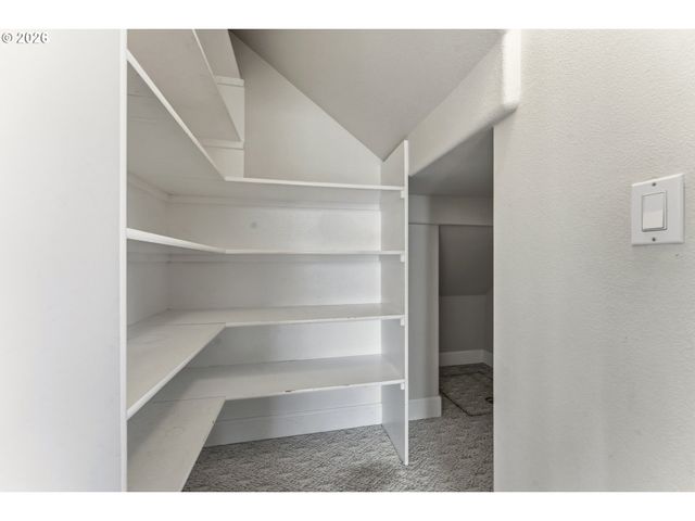 13979 Nw GREENWOOD Dr, Portland, OR 97229