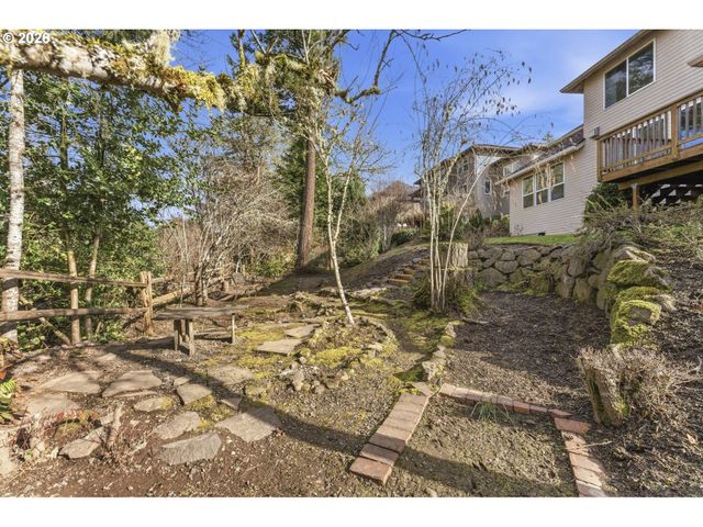 13979 Nw GREENWOOD Dr, Portland, OR 97229