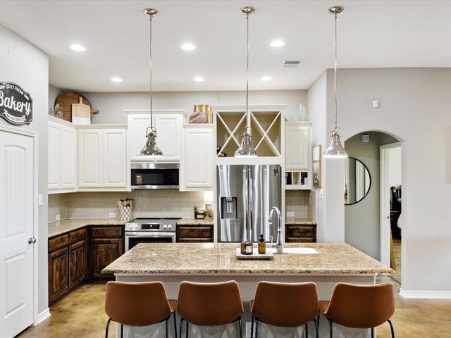 111 Petes Court, Ponder, TX 76259