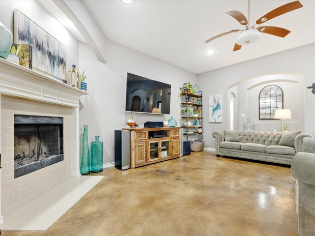 111 Petes Court, Ponder, TX 76259