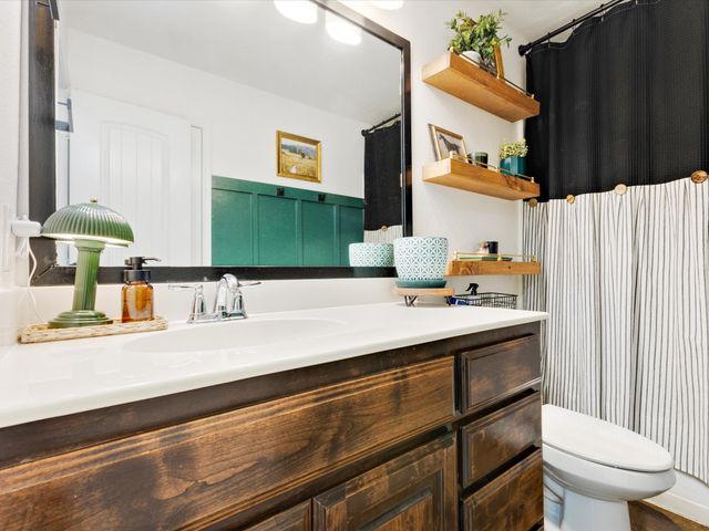 111 Petes Court, Ponder, TX 76259