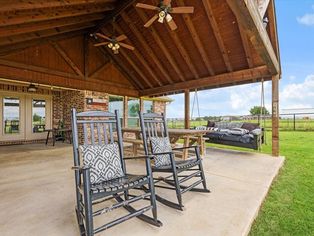 111 Petes Court, Ponder, TX 76259