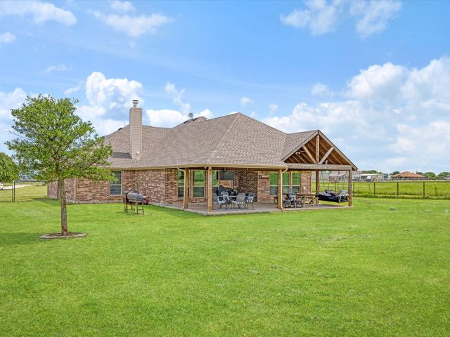 111 Petes Court, Ponder, TX 76259