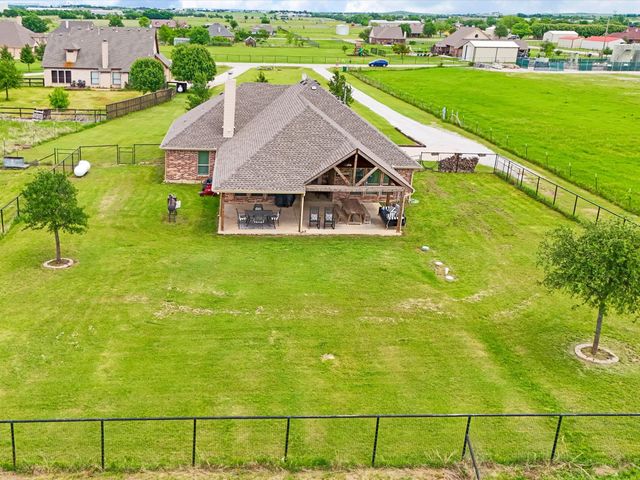 111 Petes Court, Ponder, TX 76259