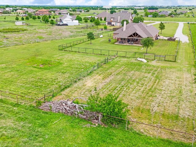 111 Petes Court, Ponder, TX 76259