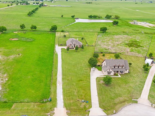 111 Petes Court, Ponder, TX 76259