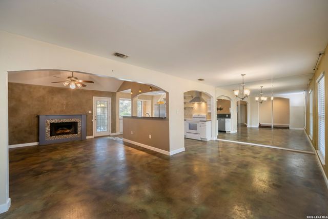 7815 Merrywood, San Antonio, TX 78250