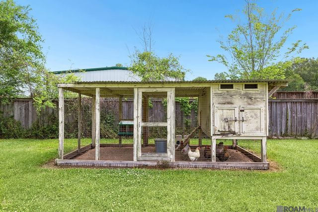 17036 Blue Ridge Rd, Prairieville, LA 70769
