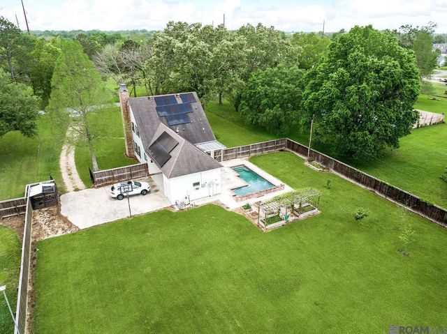 17036 Blue Ridge Rd, Prairieville, LA 70769