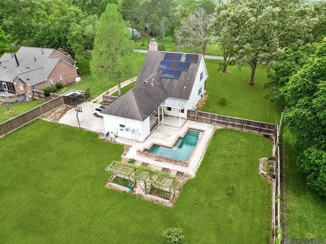 17036 Blue Ridge Rd, Prairieville, LA 70769
