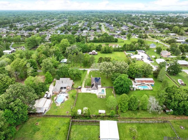 17036 Blue Ridge Rd, Prairieville, LA 70769